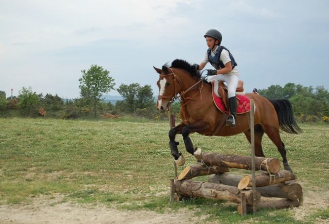  Saltos en el Centro Ecuestre La Loubiere
